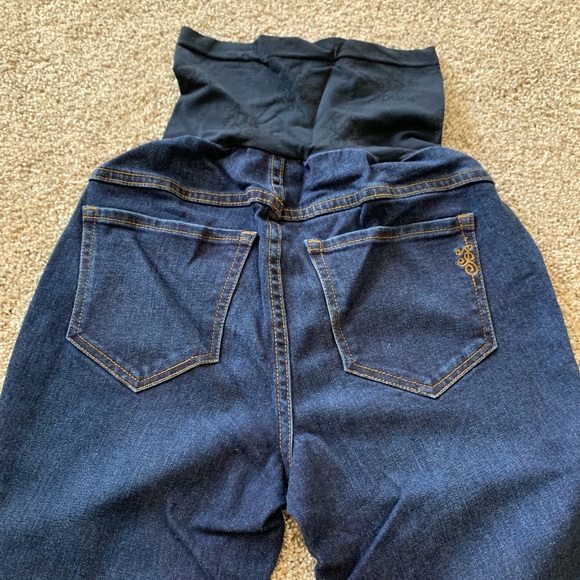 Jessica Simpson Maternity Jeans. Sz XS Gently Worn - Picture 2 of 3